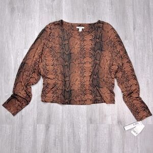Women's 2X NWT Plus Size Brown Snake Print Rayon Long Sleeve Top New
